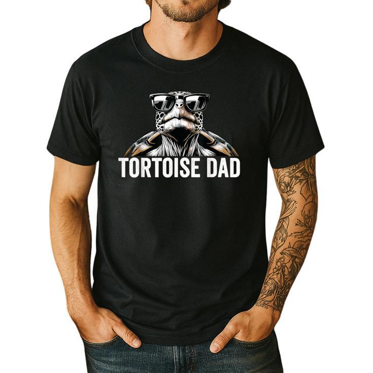 Tortoise Dad Tortoise With Sunglasses Vintage Tortoise Dad Men's Casual T-Shirt