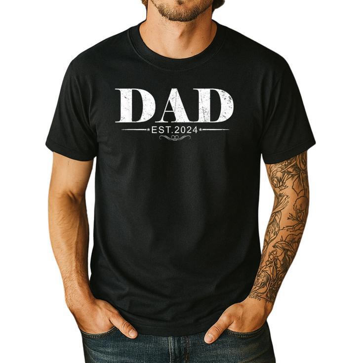 Vintage First Time Dad Est 2024 Promoted Father's Day Men's Casual T-Shirt
