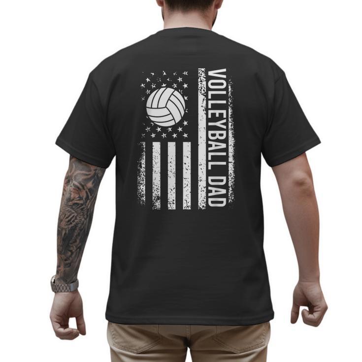 Vintage Volleyball Dad USA Flag Retro Fathers Day Daddy Papa Men's Back Print T-Shirt