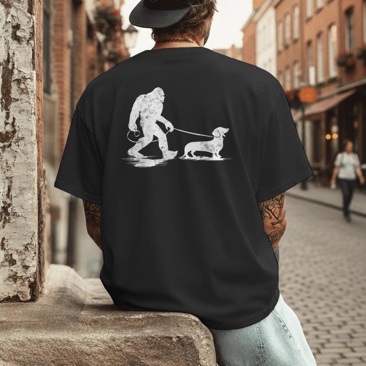 Bigfoot Walking Dachshund Tee Wiener Dog Dad Men's Back Print T-Shirt