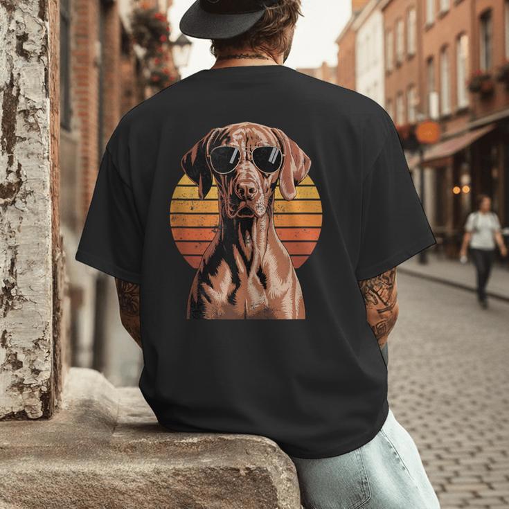 Cool Retro Vizsla Dog Mom Dad Vintage Pet Lovers Men's Back Print T-Shirt
