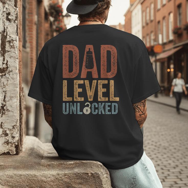 Dad Level Unlocked Father To Be New Daddy Men's Back Print T-Shirt Dad Level Unlocked Father To Be New Daddy Men's Back Print T-Shirt
