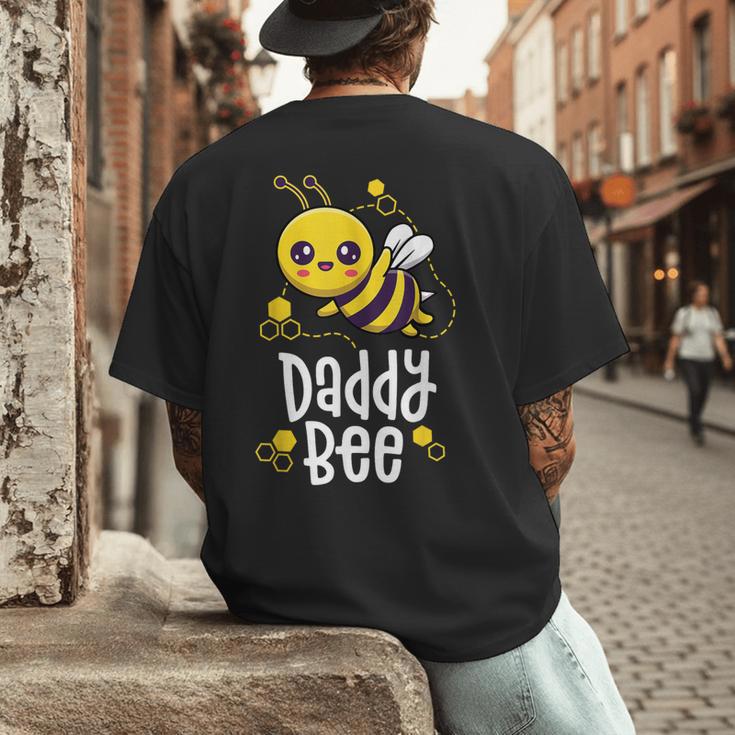 Family Bee Shirts Dad Daddy First Bee Day Outfit Birthday Men's Back Print T-Shirt