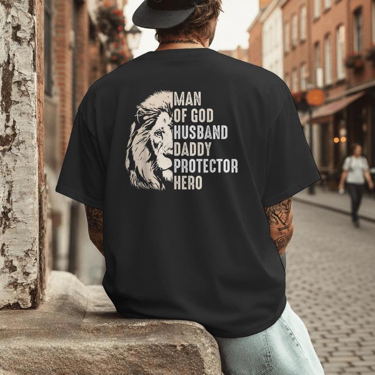 Man Of God Husband Daddy Protector Hero Lion Father's Day Men's Back Print T-Shirt