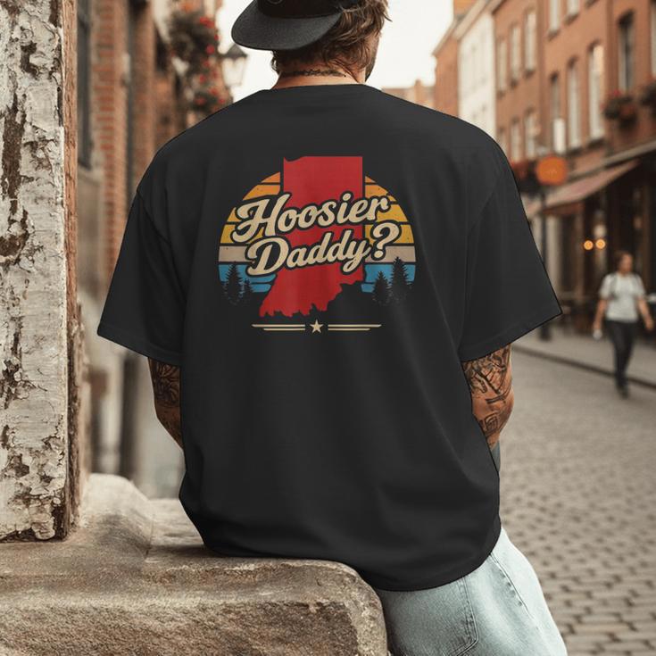 Retro Vintage US States Hoosier Daddy State Outline Desig Men's Back Print T-Shirt Retro Vintage US States Hoosier Daddy State Outline Desig Men's Back Print T-Shirt