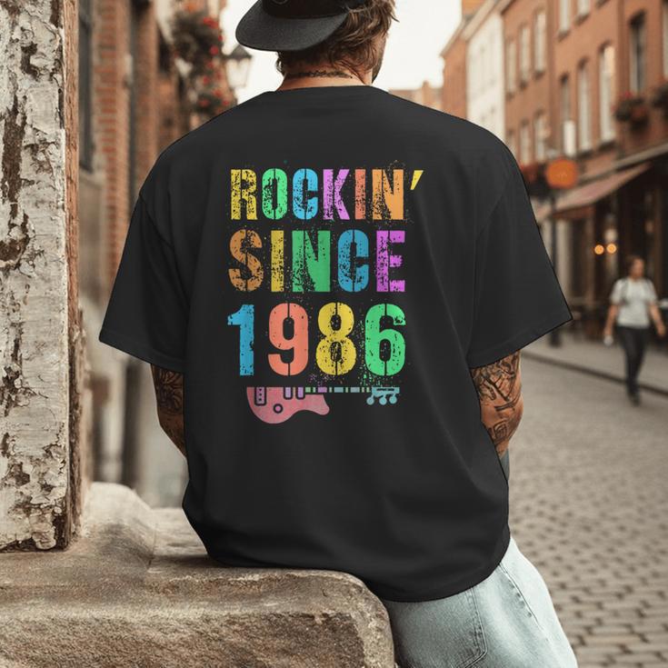 Rockin' Since 1986 Vintage Rockstar 40th Birthday Mom Dad 40 Men's Back Print T-Shirt