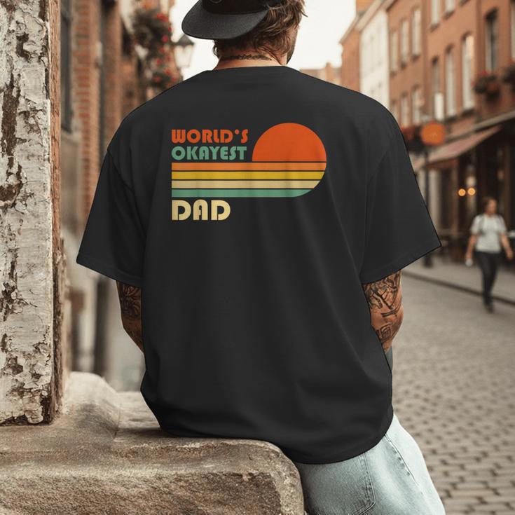 World's Okayest Dad Father Retro Vintage Men's Back Print T-Shirt World's Okayest Dad Father Retro Vintage Men's Back Print T-Shirt