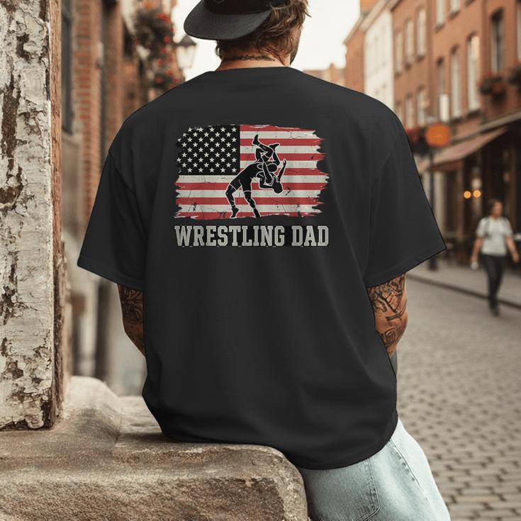 Wrestling Dad US Flag Fathers Day Retro Wrestling Fans Men's Back Print T-Shirt