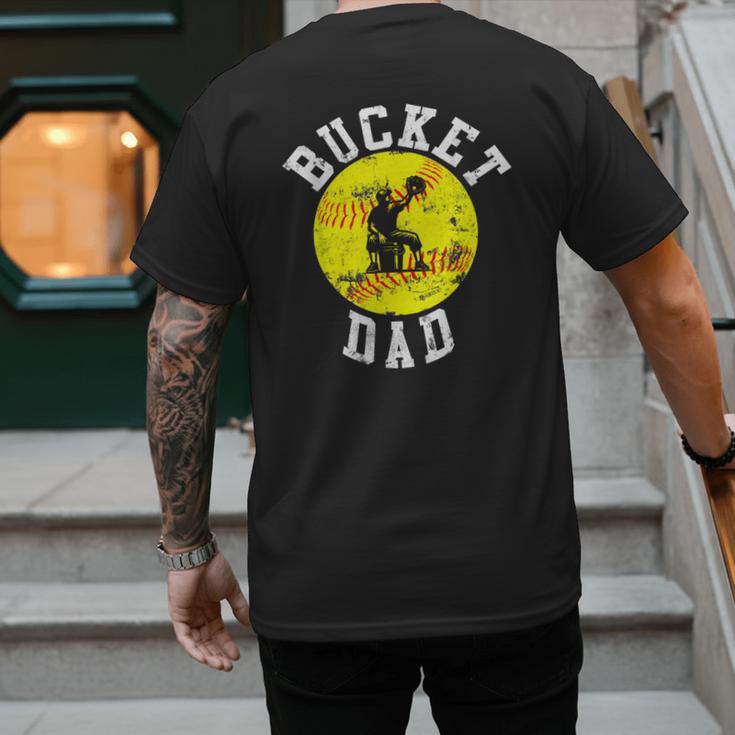 Bucket Dad Softball Dad Baseball Father's Coach Men's Back Print T-Shirt