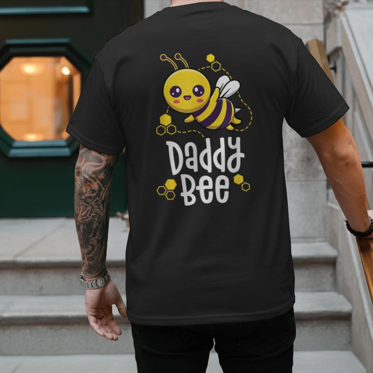 Family Bee Shirts Dad Daddy First Bee Day Outfit Birthday Men's Back Print T-Shirt
