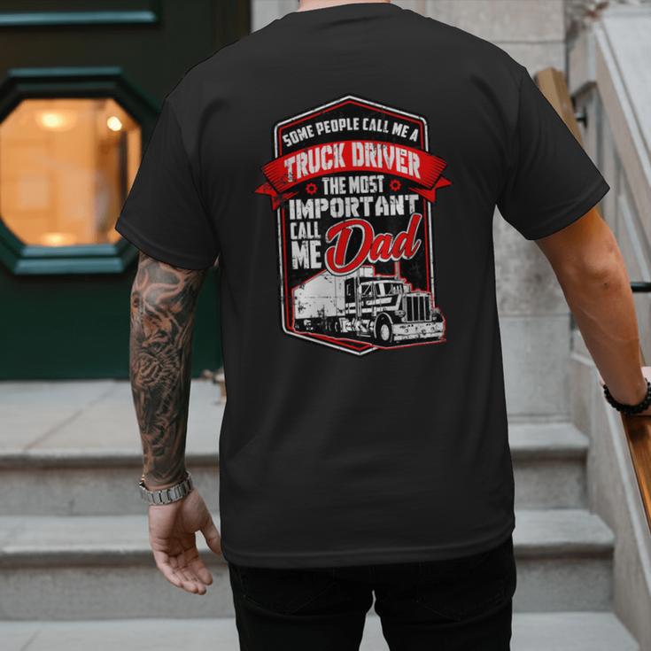 Semi Truck Driver For Truckers And Dads Small Men's Back Print T-Shirt