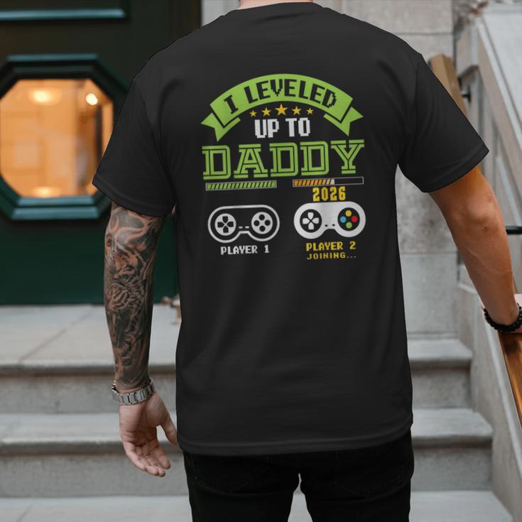 Vintage Leveling Up To Daddy 2026 Soon To Be Dad 2026 Men's Back Print T-Shirt