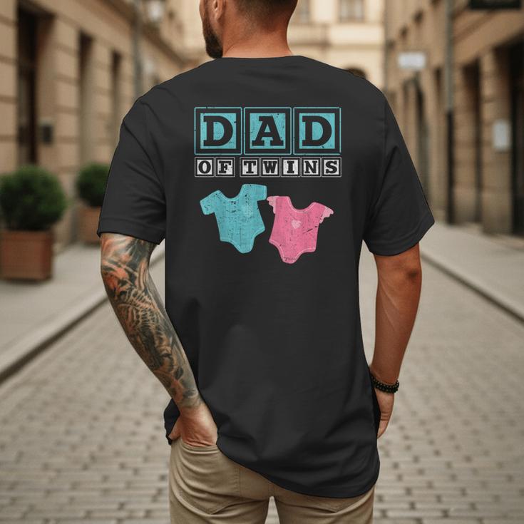 Dad Of Twins Family Daddy Fathers Day Future Parents Men's Back Print T-Shirt Dad Of Twins Family Daddy Fathers Day Future Parents Men's Back Print T-Shirt