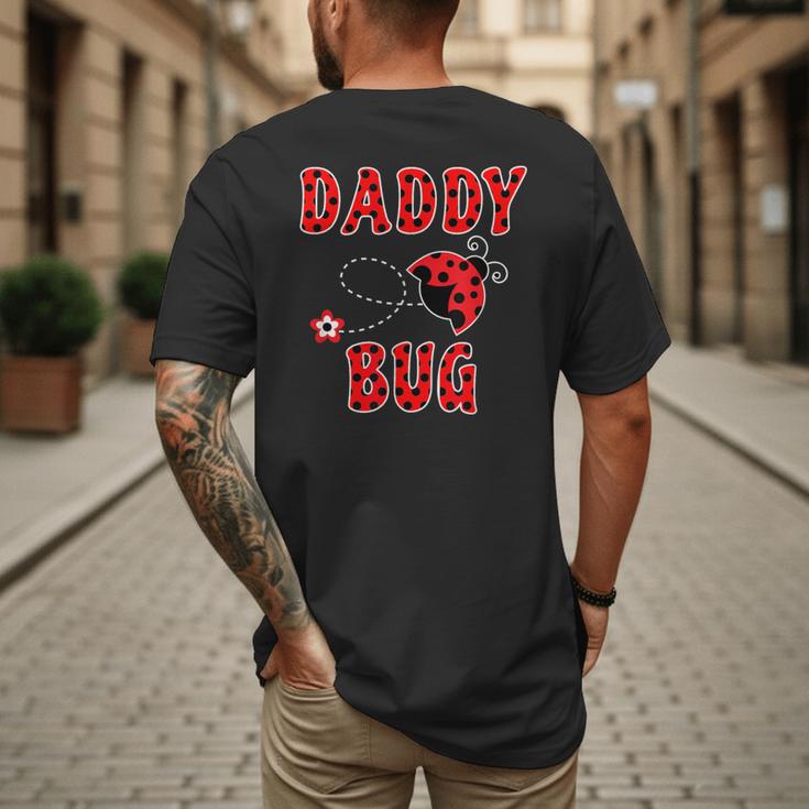 Daddy Bug Ladybug Dad Men's Back Print T-Shirt Daddy Bug Ladybug Dad Men's Back Print T-Shirt
