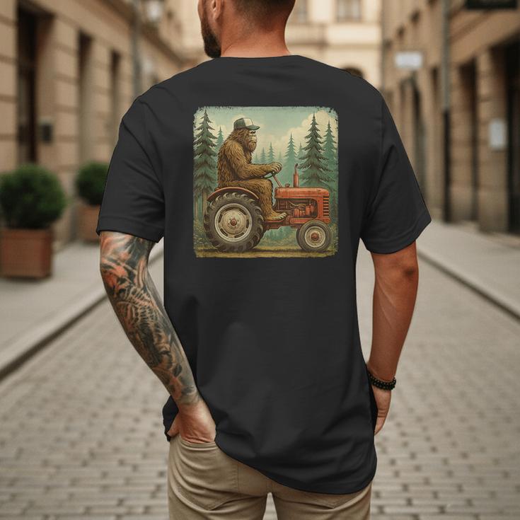 Farmer Men Tractor Rancher Farm Dad Distressed Men's Back Print T-Shirt