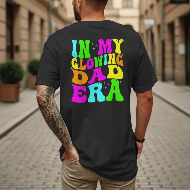 In My Glowing Dad Era Groovy Colorful Bright Men's Back Print T-Shirt