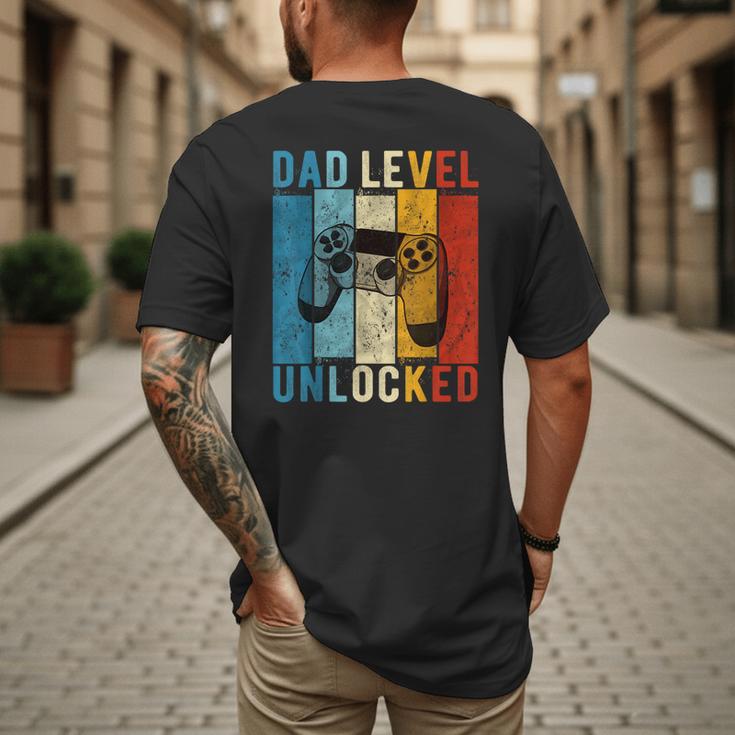 Pregnancy Announcement Dad Level Unlocked New Daddy Father Men's Back Print T-Shirt