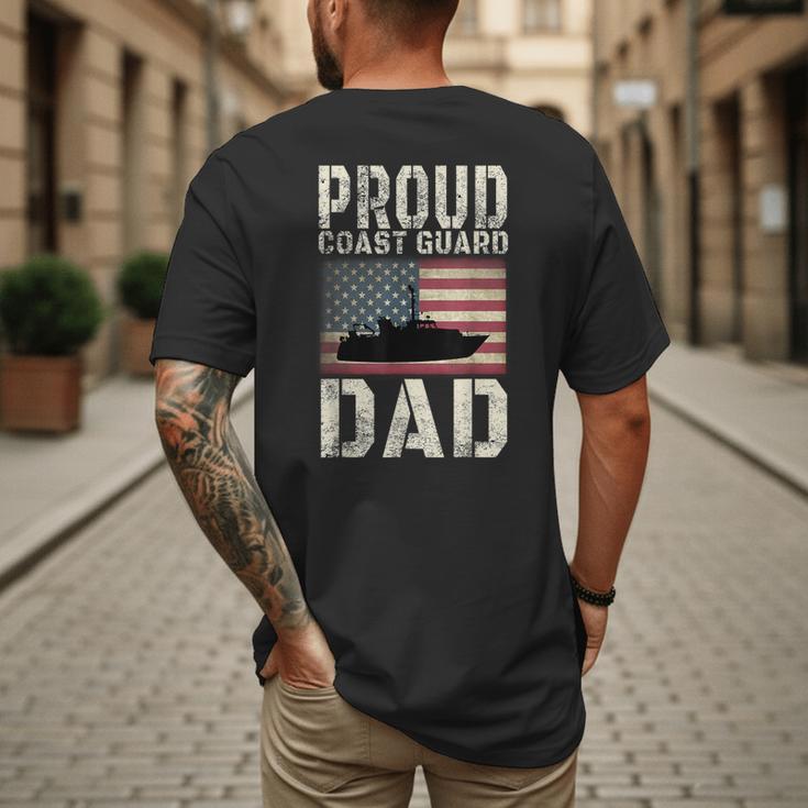 Proud Coast Guard Dad USCG American Flag T-Shirt Men's Back Print T-Shirt