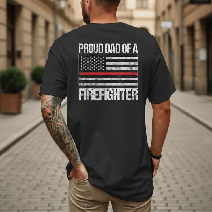 Proud Dad Of a Firefighter Fireman Parent Men's Back Print T-Shirt