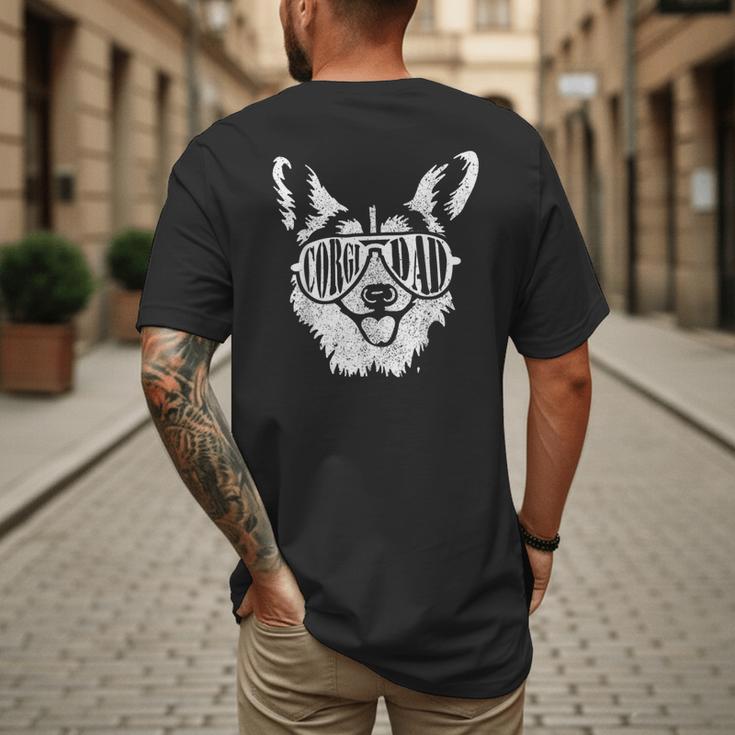 Retro Corgi Dad Dog Owner Pet Welsh Corgi Fathers Day Men's Back Print T-Shirt