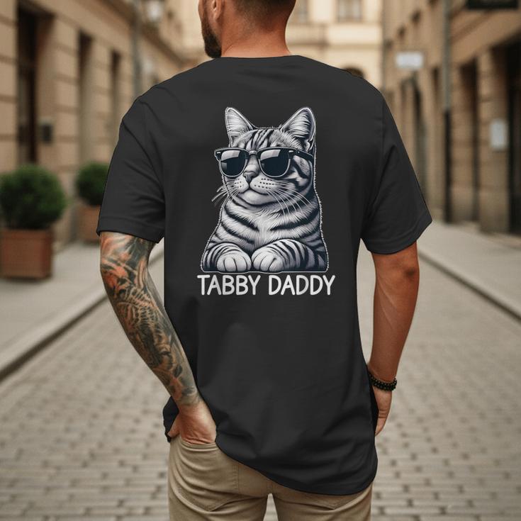 Tabby Daddy Cat Dad Graphic Grey Tabby Cat Lover Men's Back Print T-Shirt