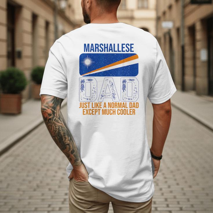 Marshallese Dad Marshall Islands Flag For Father's Day Men's Back Print T-Shirt