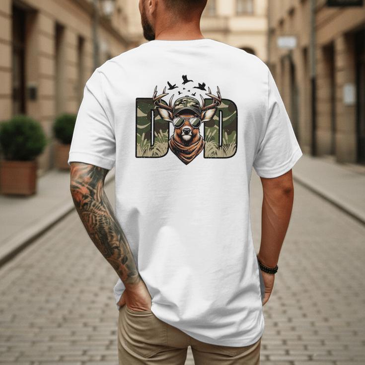 Retro Camo Dad Hunting Camouflage Deer Matching Men's Back Print T-Shirt