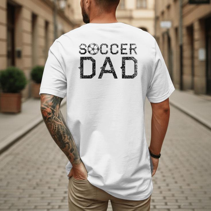 Soccer Dad Player Daddy Father Men's Back Print T-Shirt Soccer Dad Player Daddy Father Men's Back Print T-Shirt