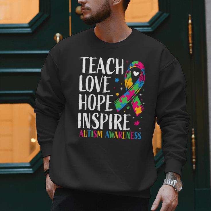 Autism Awareness Ribbon Mom Dad Kids Autistic Support Autism Men Sweatshirt