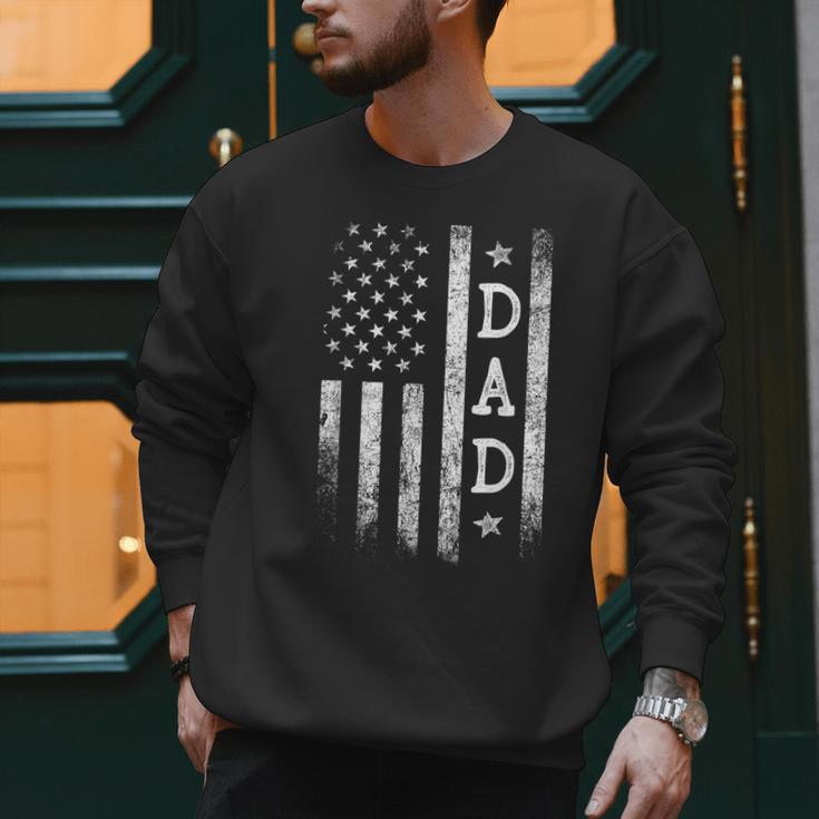 Dad American Flag Dad Patriotic Father's Day Men Sweatshirt