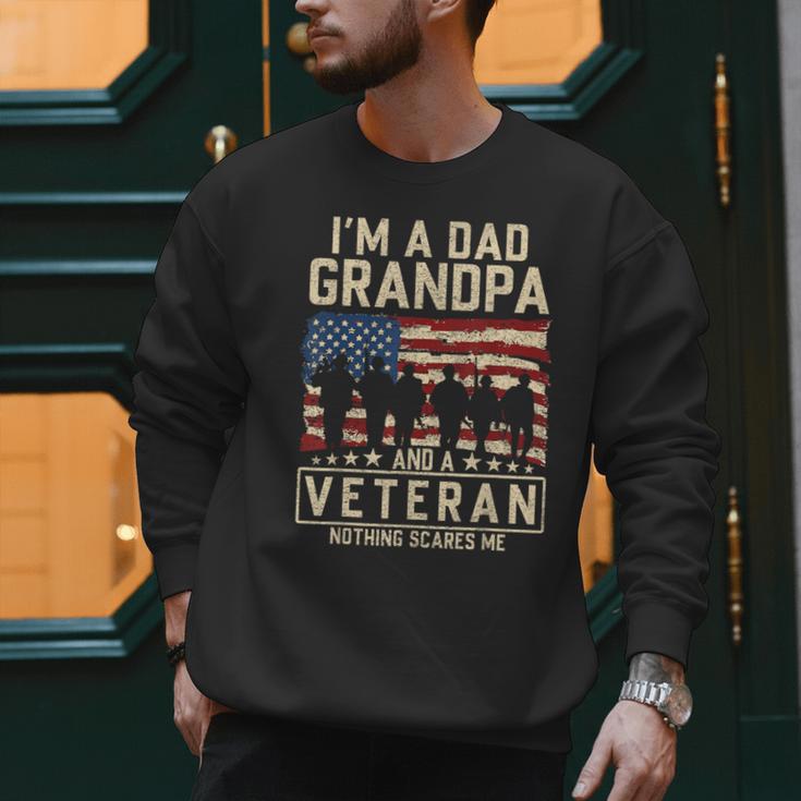 I'm A Dad Grandpa And Veteran Patriotic US Flag Veterans Day Men Sweatshirt