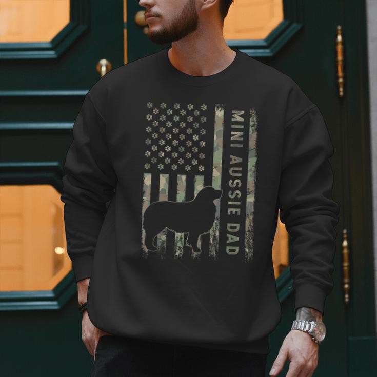 Mini Aussie Dad Australian Shepherd Dog Camo USA Flag Men Sweatshirt