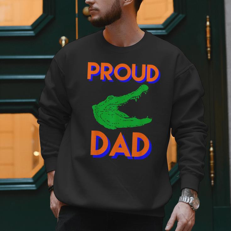 Proud Dad Of A Gator Unique Idea For Fathers Day Men Sweatshirt