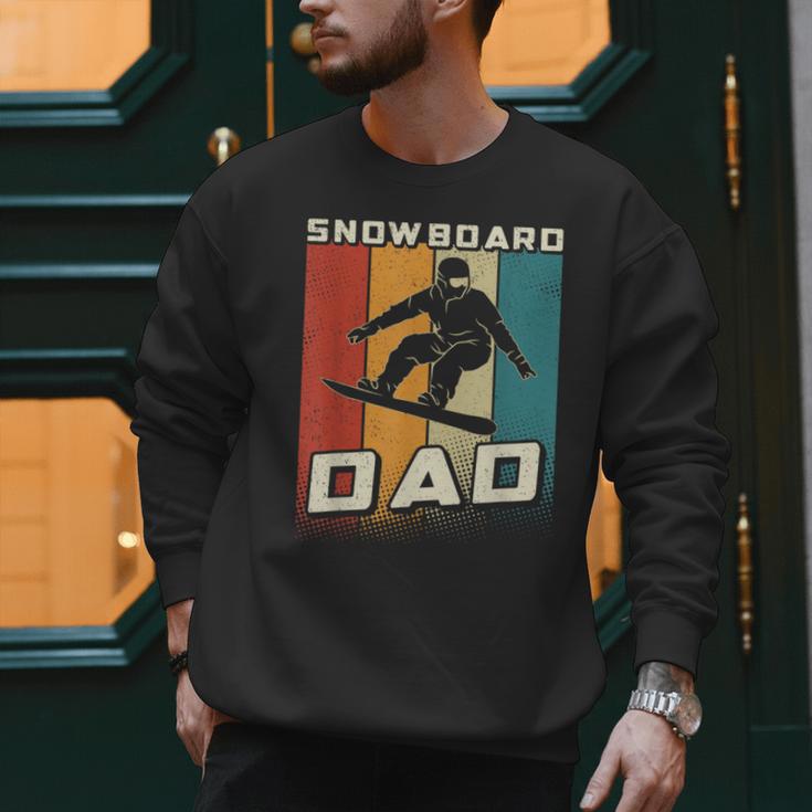 Retro Snowboard Dad Snowboarding Father Snowboarder Dad Men Sweatshirt