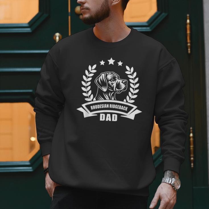 Rhodesian Ridgeback Dad With Banner And Ear Wreath Men Sweatshirt