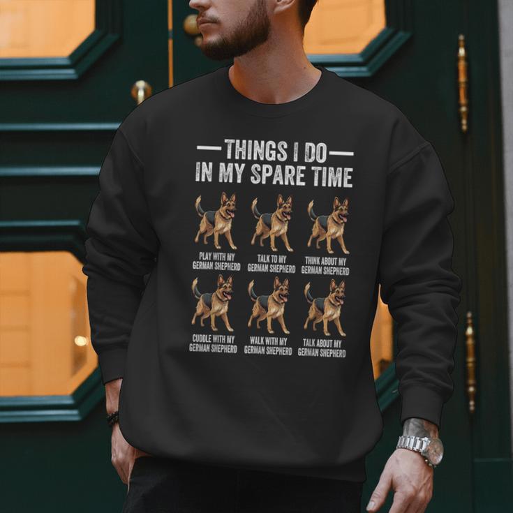 Things I Do In My Spare Time German Shepherd Dog Dad Mom Men Sweatshirt