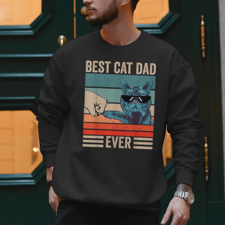 Vintage Best Cat Dad Ever Bump Fist Father's Day Cat Daddy Men Sweatshirt