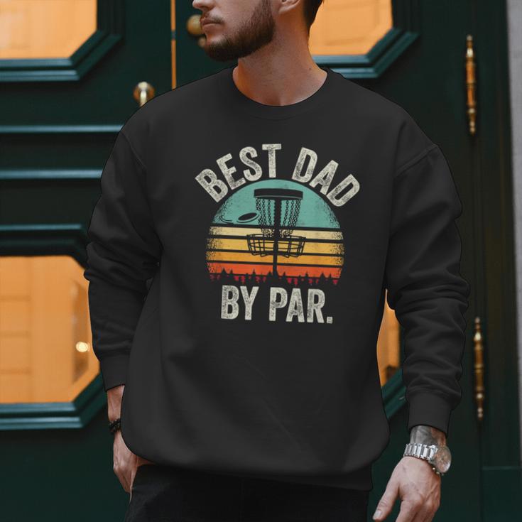 Vintage Disc Golf Dad Best Dad By Par Disk Golf Men Sweatshirt