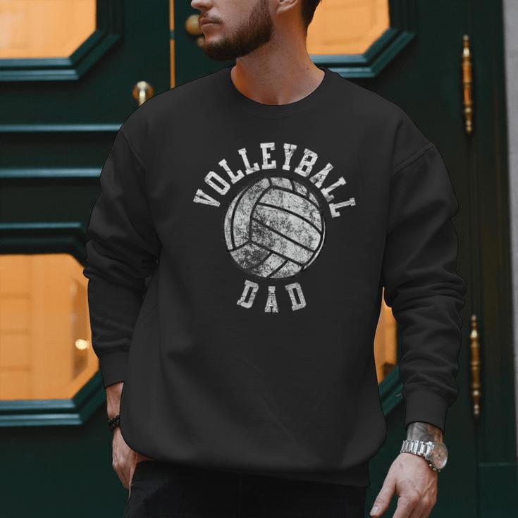 Vintage Volleyball Dad Men Sweatshirt