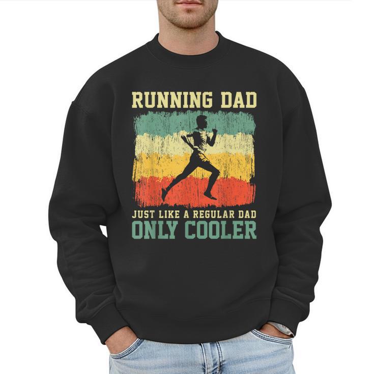 Retro Running Dad Runner Marathon Athlete Humor Outfit Men Sweatshirt