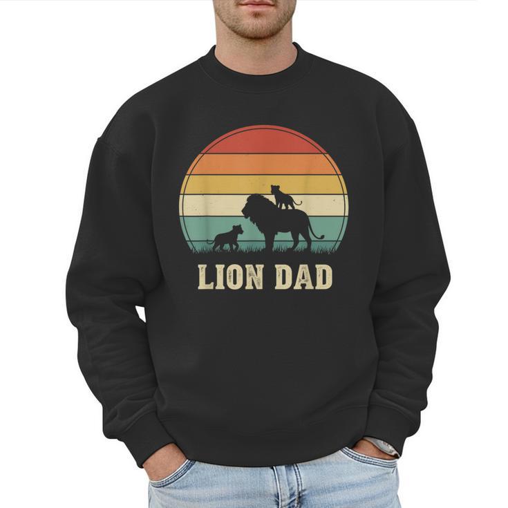 Vintage Lion Dad Father Grandpa Father's Day Men Sweatshirt