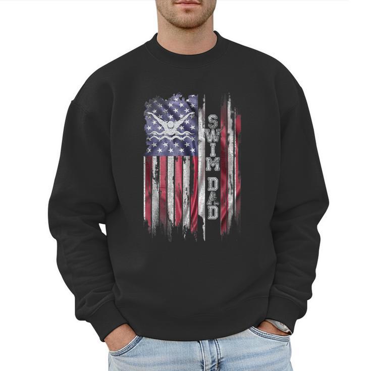 Vintage USA Flag Proud Swimming Dad Swim Swimmer Silhouette Men Sweatshirt
