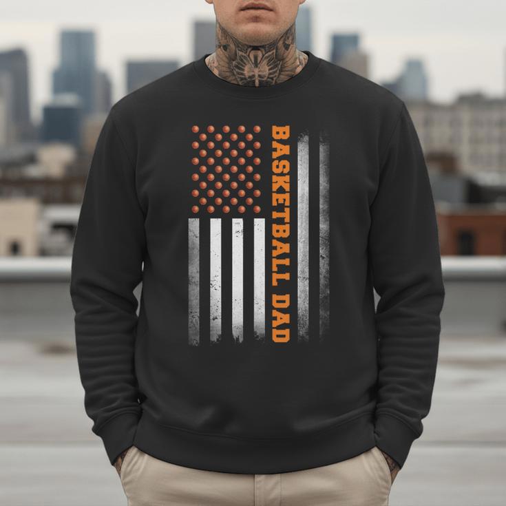 Basketball Dad USA US Flag Basketball Men Men Sweatshirt
