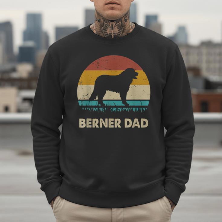 Berner Dad For Men Bernese Mountain Dog Vintage Dad Men Sweatshirt