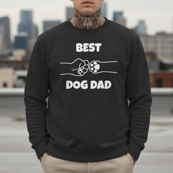 Best Dog Dad Fathers Day Best Dad Fist Bump Dog's Paw Men Sweatshirt