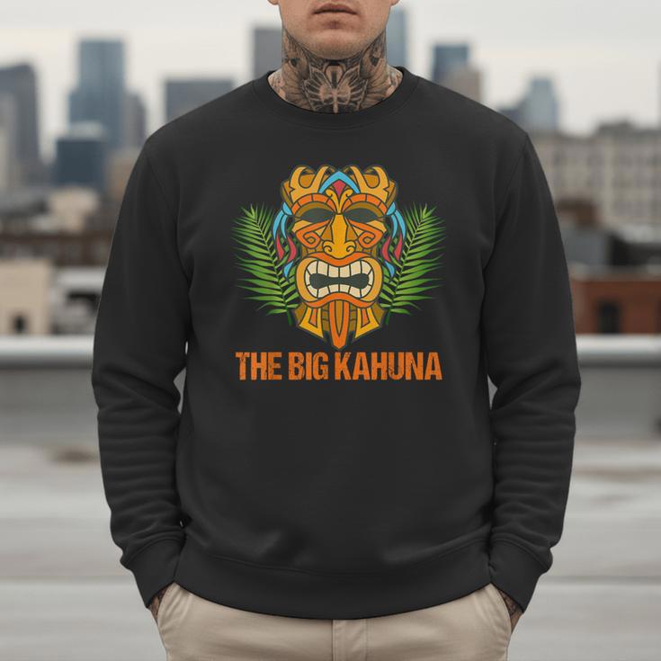 The Big Kahuna Hawaiian Tiki Dad Boss T-Shirt Men Sweatshirt