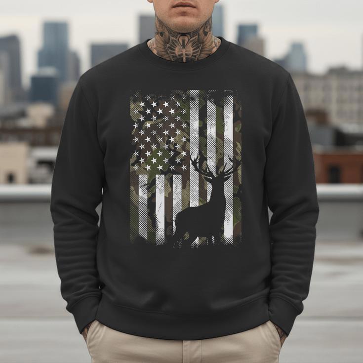 Camo US Flag Deer Elk Buck Camoflage Hunting Hunter Dad Short Sleeve Men Sweatshirt