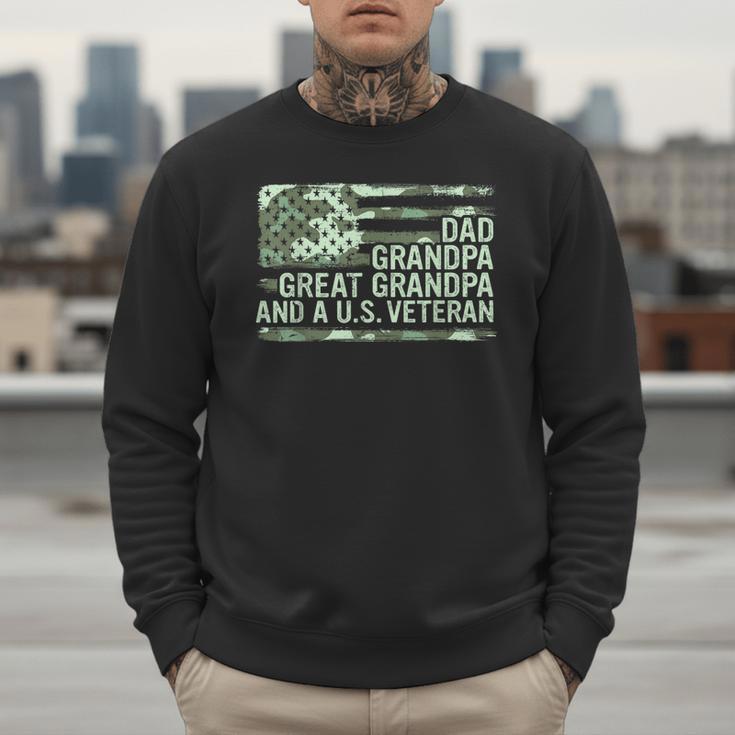 Dad Grandpa Great Grandpa Veteran Fathers Day Great Grandpa Men Sweatshirt