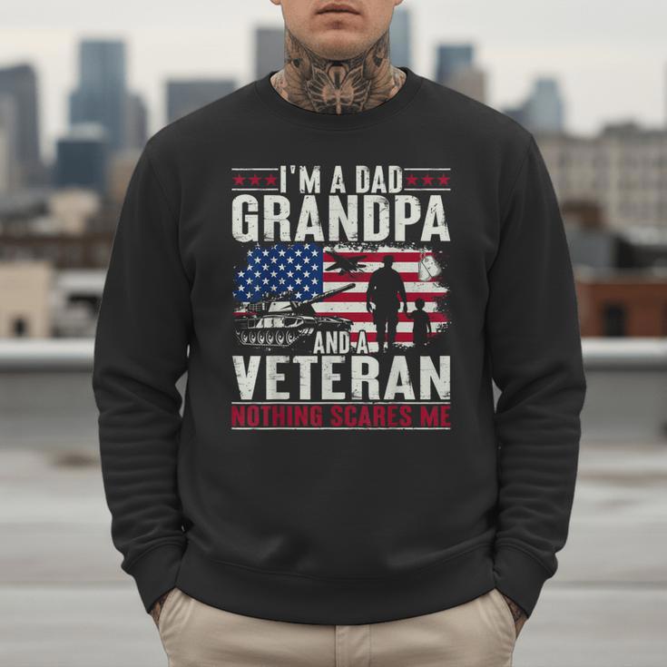 I'm A Dad Grandpa And Veteran Retro Papa Grandpa Men Sweatshirt