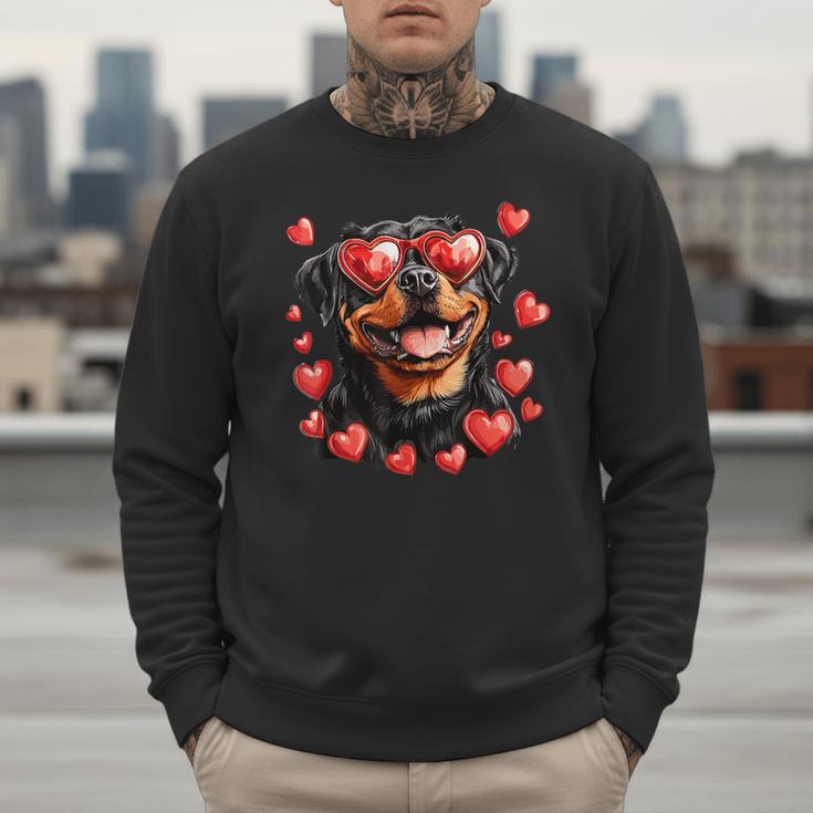 Rottweiler Heart Glasses Cute Rottie Dog Lover Mom Dad Kids Men Sweatshirt